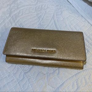 💛 GOLD Michael Kors full size wallet